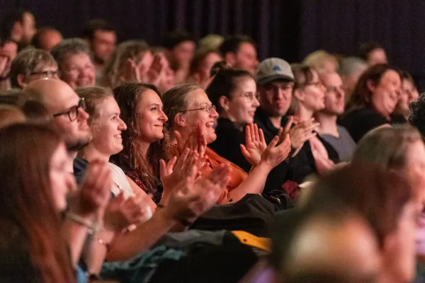 Applaudierendes Publikum