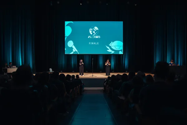 Moderation des Einzelfinale SLAM25